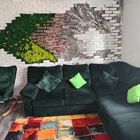 Apartament Regim Hotelier Elis Brasov Luaran gambar